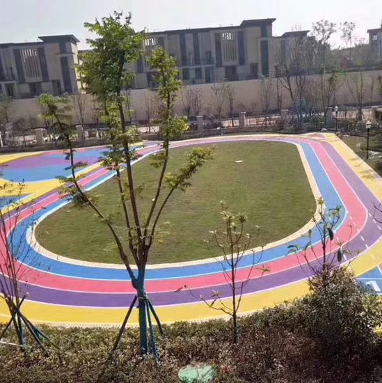 云南省騰沖市瑪御谷溫泉度假山莊宋慶齡幼兒園epdm場地